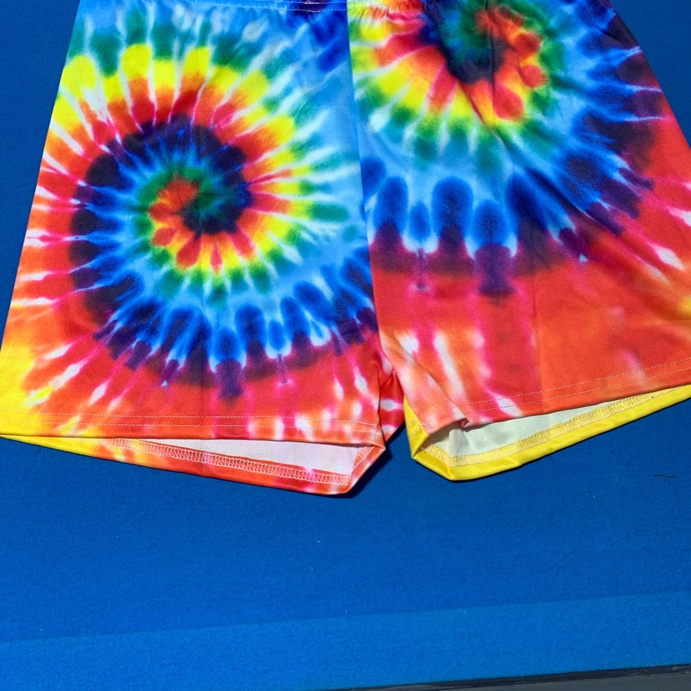 Tye dye shorts size 2xl